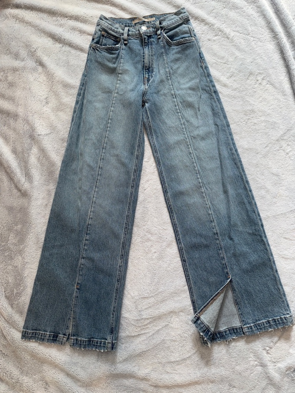 Hudson Jeans James Wide-Leg Split Hem Jeans in Caribbean Breeze